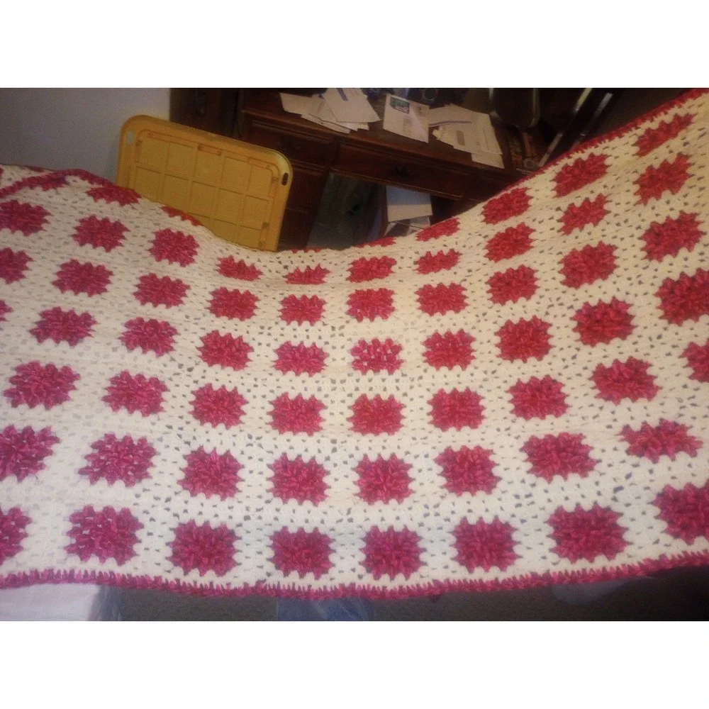 Vtg Granny Square Pink, White Red Crocheted Blanket 50x87in‎ Over 20yrs Old